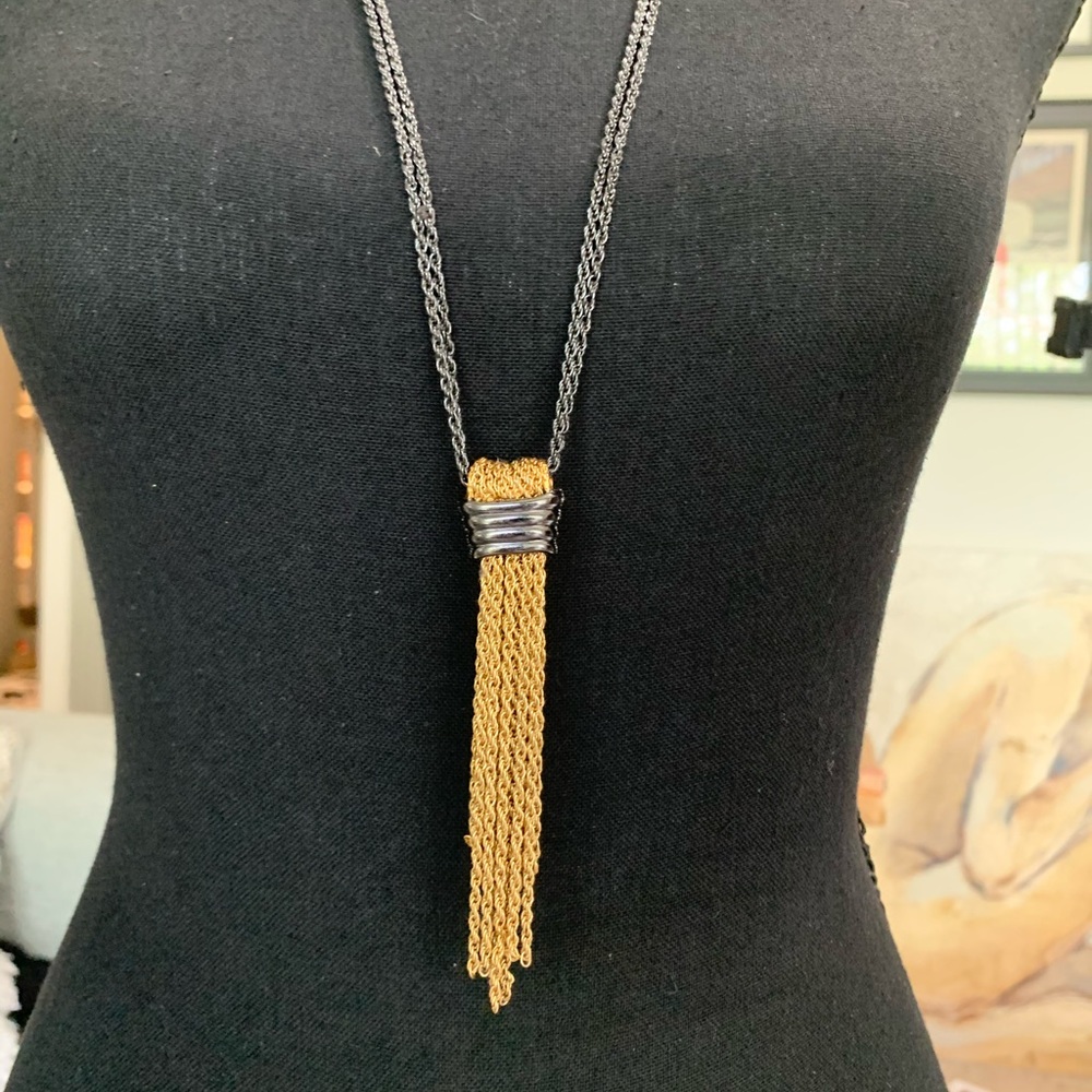 Stella & Dot gold tassel necklace